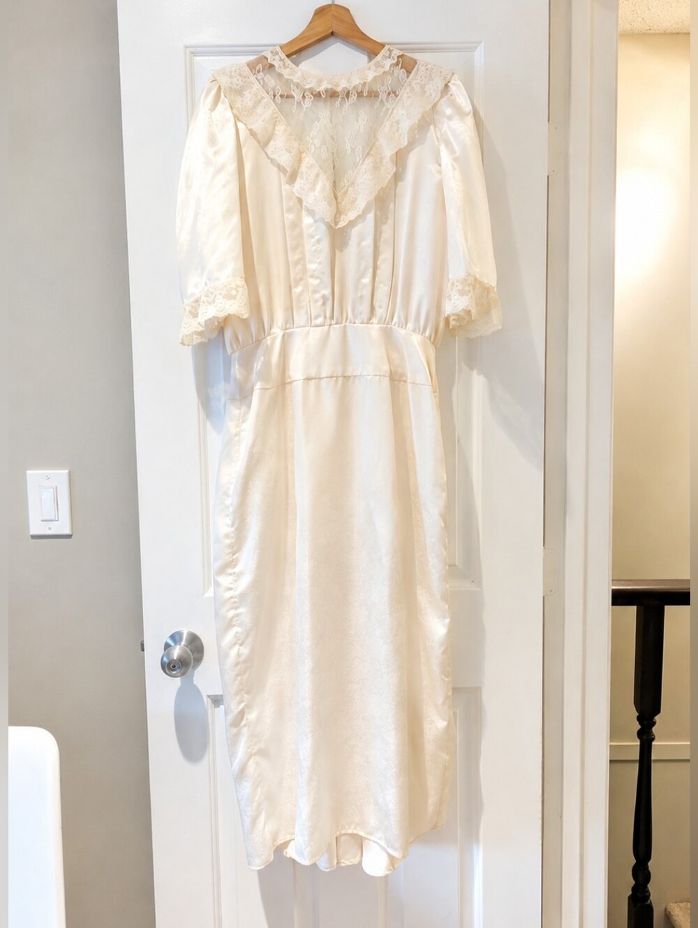 Vintage 80s Handmade Victorian Wedding Dess Ivory Satin Romantic Ethereal Maxi M